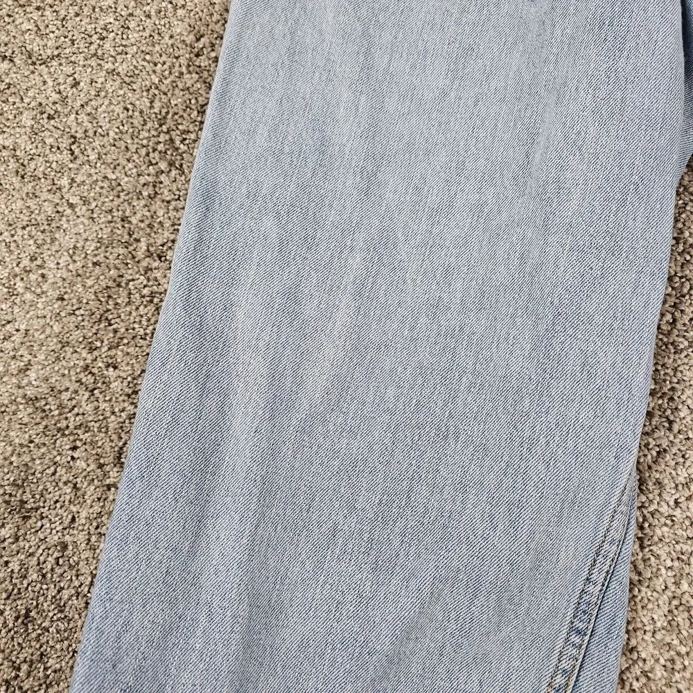 Levis 550 Jeans Mens 38x31 Blue Denim Relaxed Tapered Grunge Skate Distressed